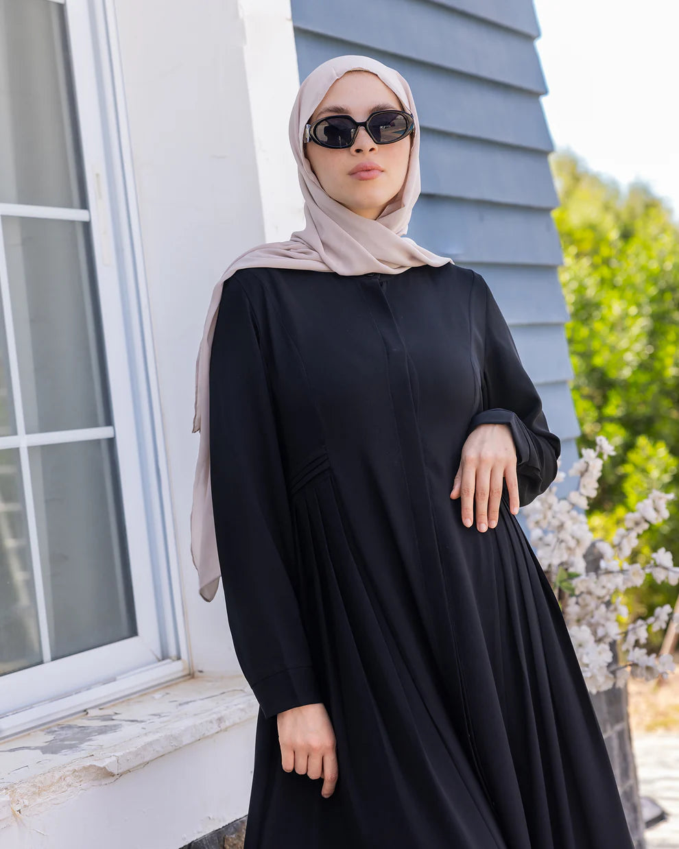 Crepe Dress With Buttons code 104  - The cape