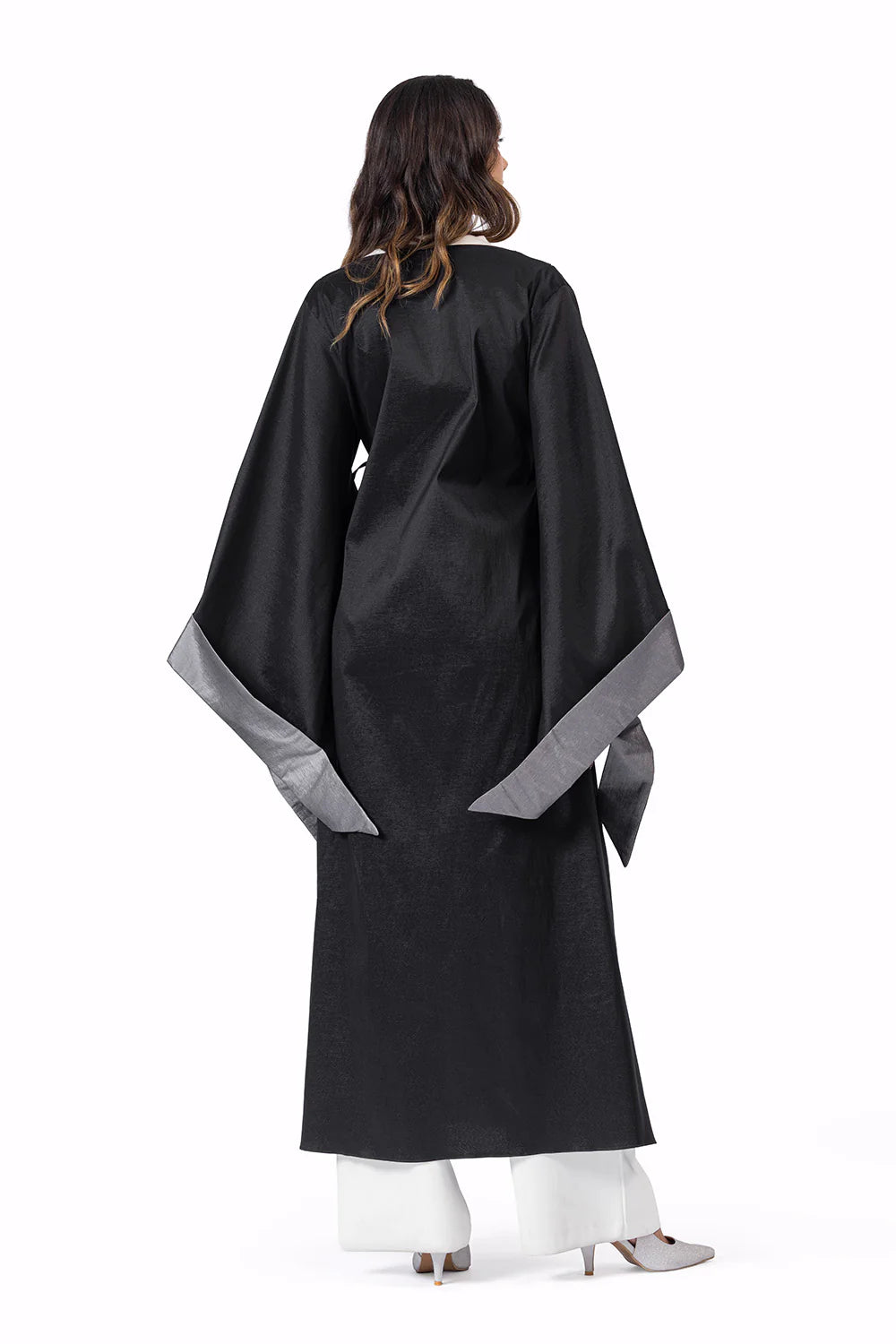 R26-CA04 The Dalila kaftan - AED