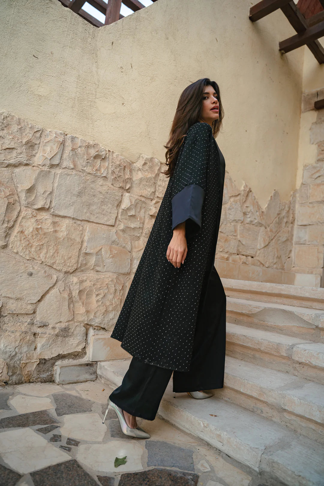 The Noir Glow Abaya - Nawara