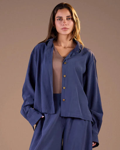 S26-CH18 cropped copra shirt - AED