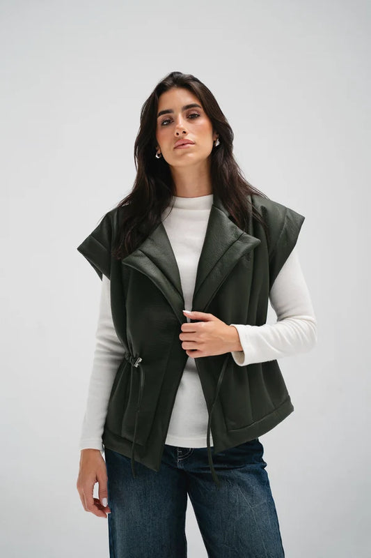 Downtown Leather Vest - obi