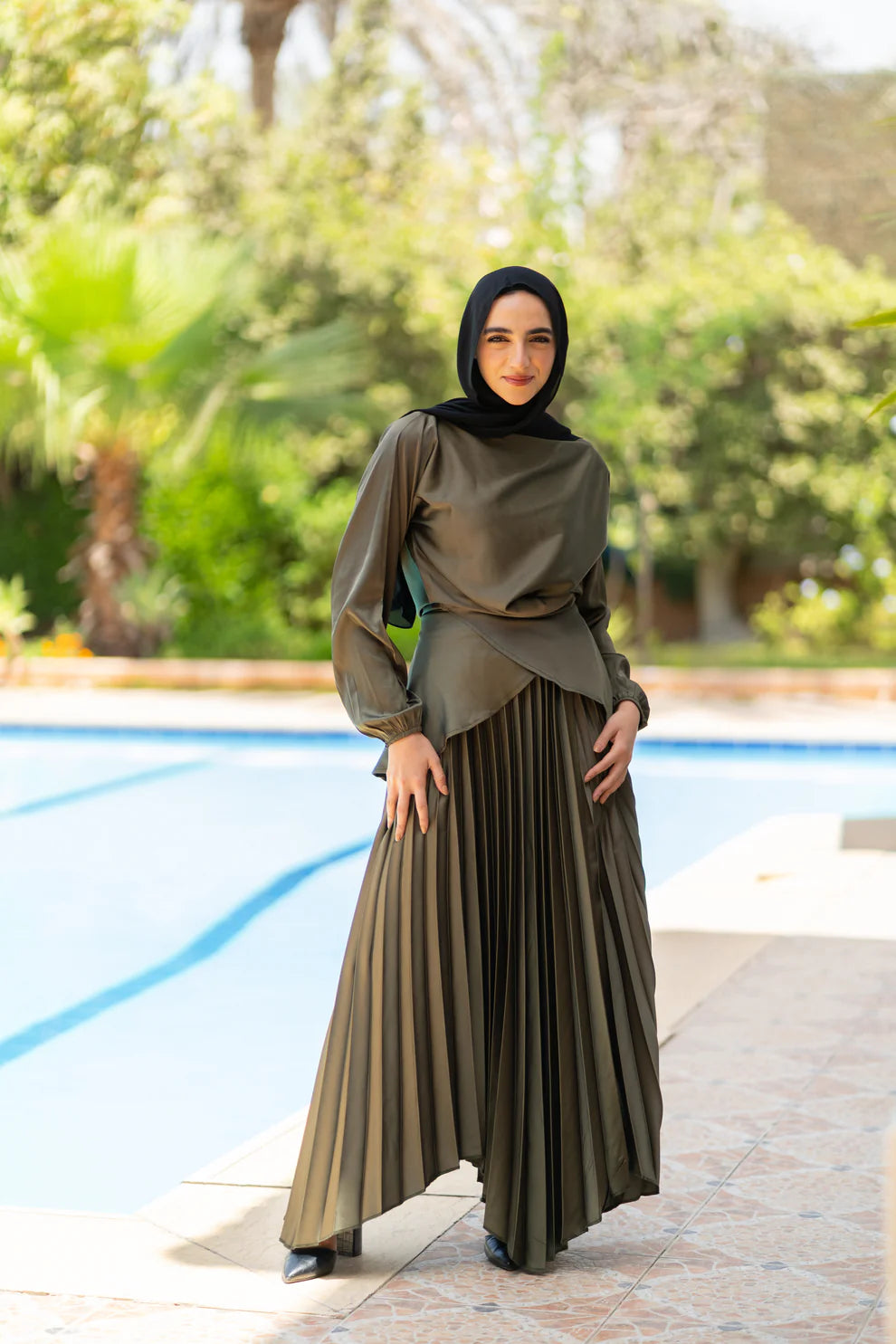 Diva Satin Set code 306 - The cape