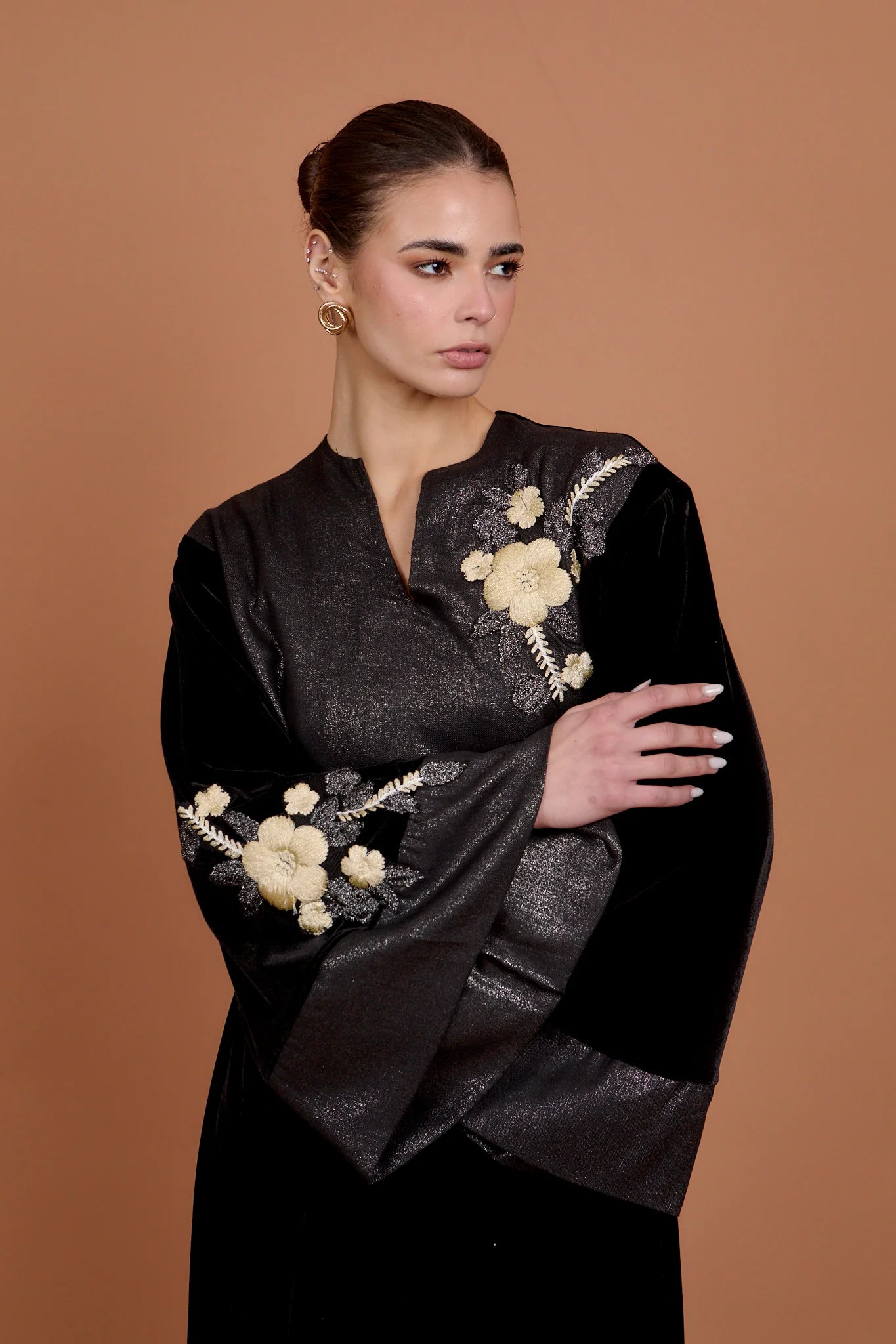 Velvet floral kaftan - Nahla el alfy