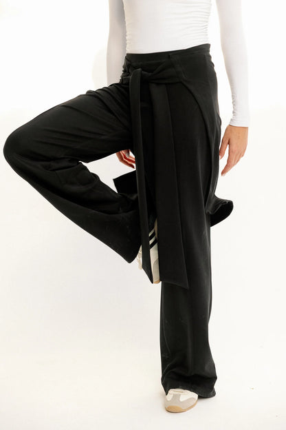 W25-P27 THE FLOW FORM PANTS - AED