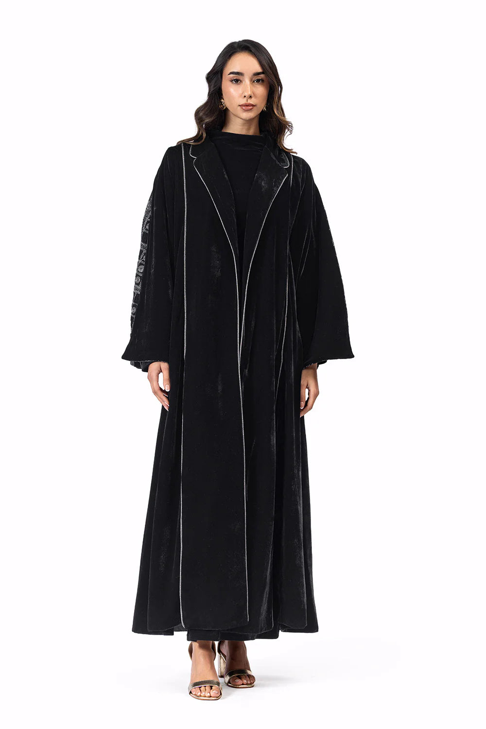 R26-K07 Noor Al-Layl Kaftan- AED