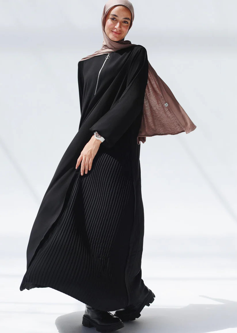 Side pleated abaya with front zipper - Modesty