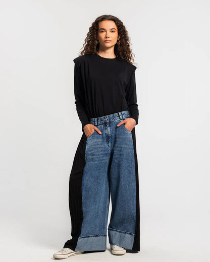 Side pleats denim pants - Theyab