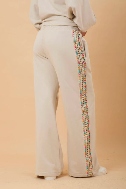 Melton x Embro Sweatpants - Nahla el alfy