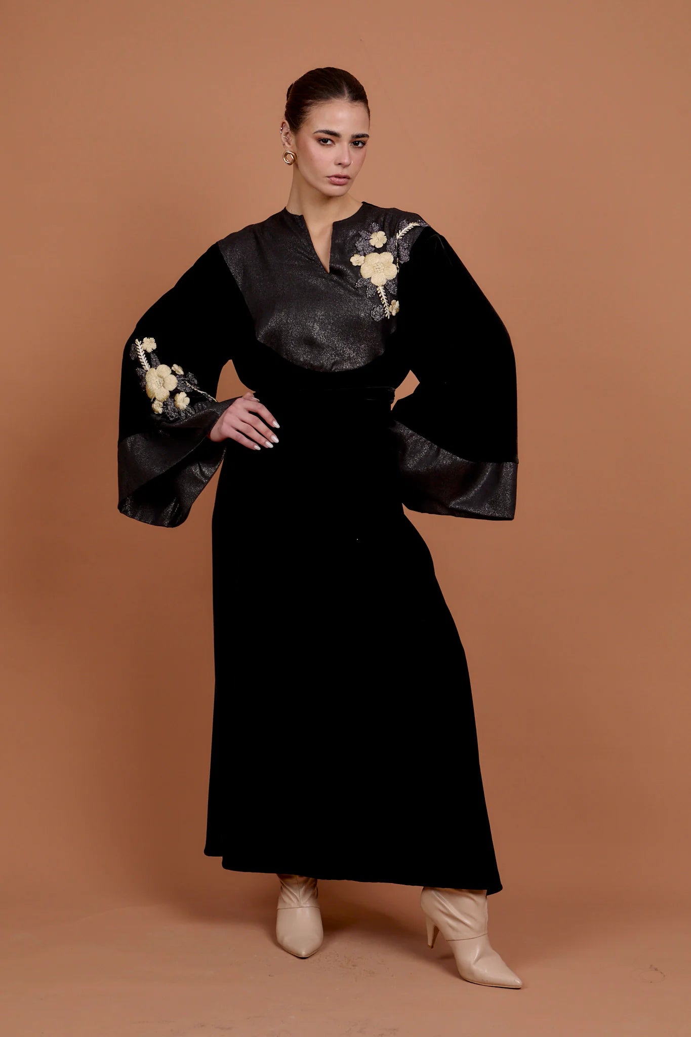 Velvet floral kaftan - Nahla el alfy