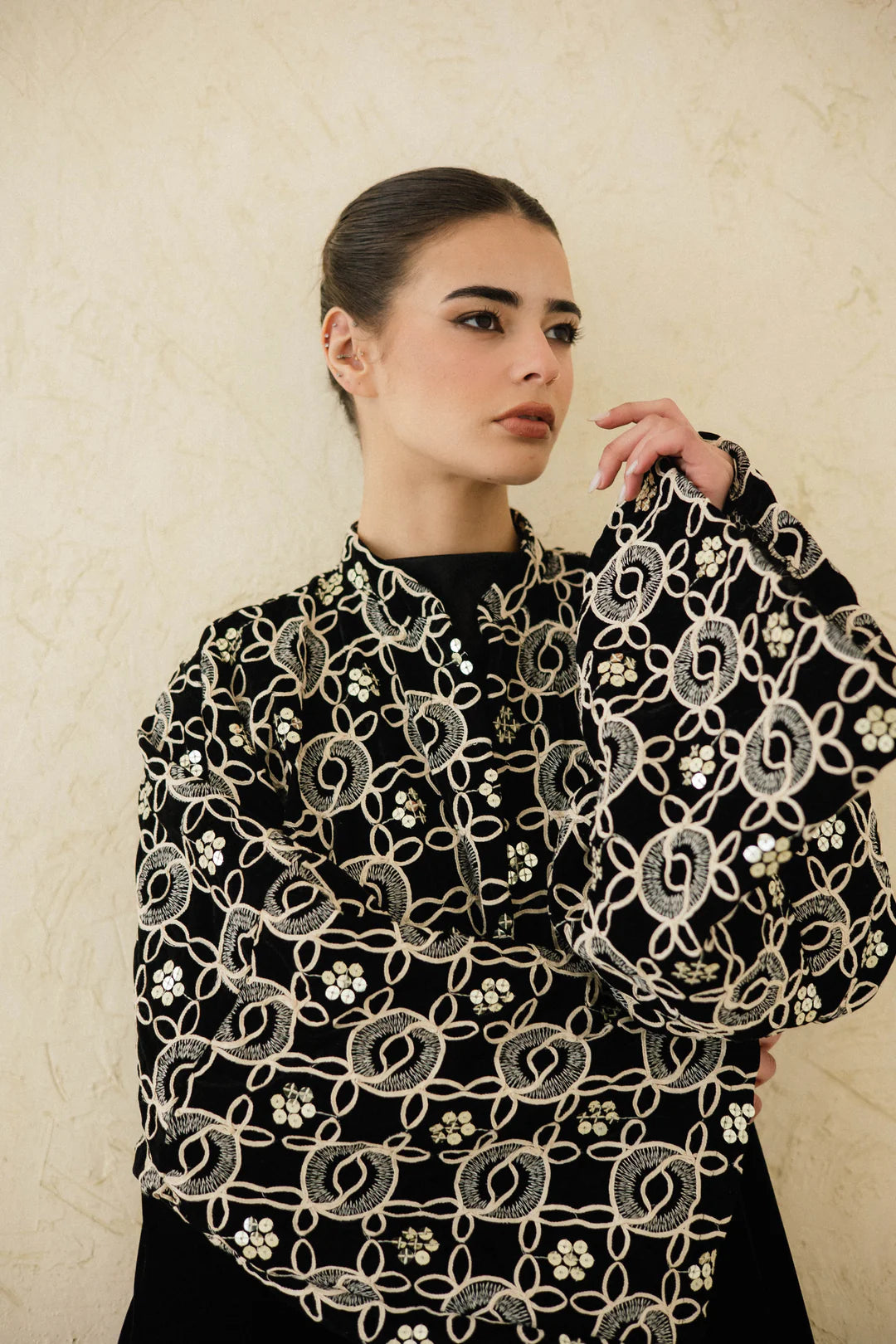 THE EMBELLISHED EMBROIDERED VELVET KAFTAN -Taj