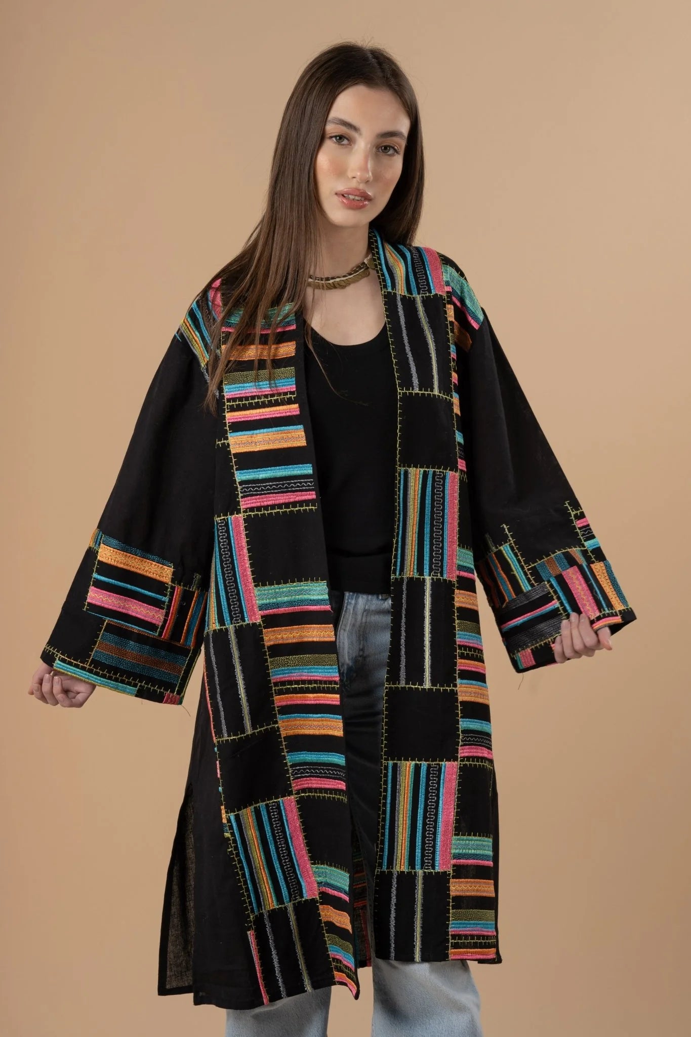 Vivid threads embro Kaftan - Nahla el alfy