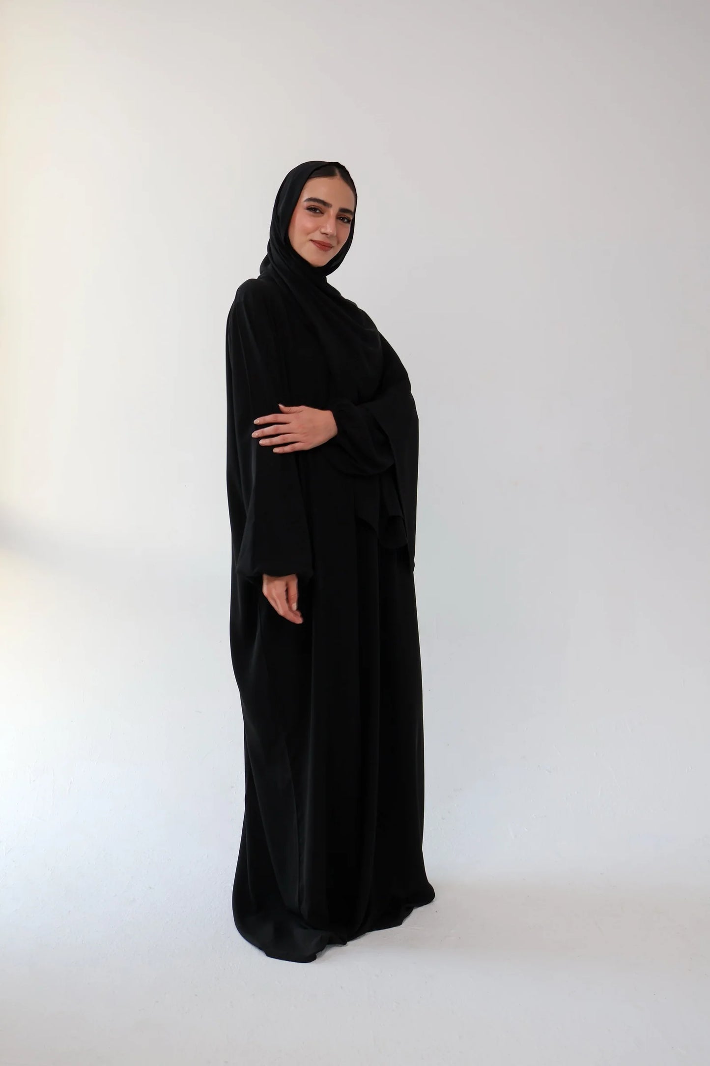 The Prayer Abaya - Plain Black - marmelade