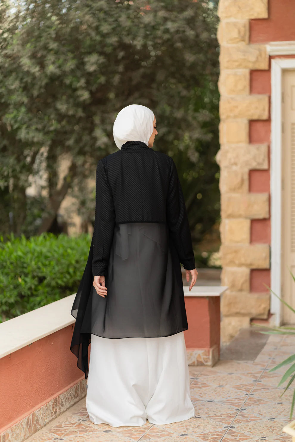 Silk Cardigan code 30 - The cape