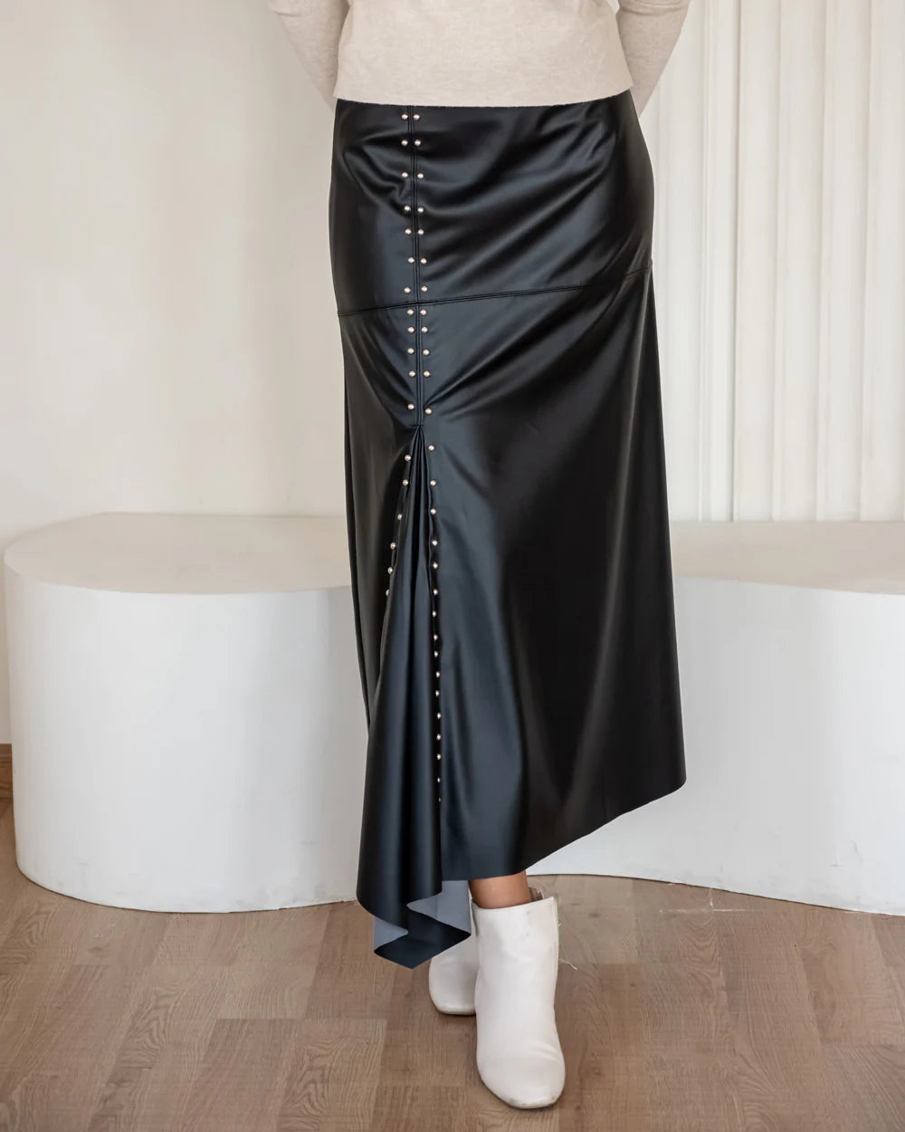 Leather skirt - Sara salama