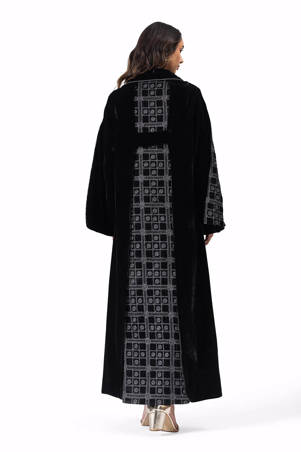 R26-K07 Noor Al-Layl Kaftan- AED
