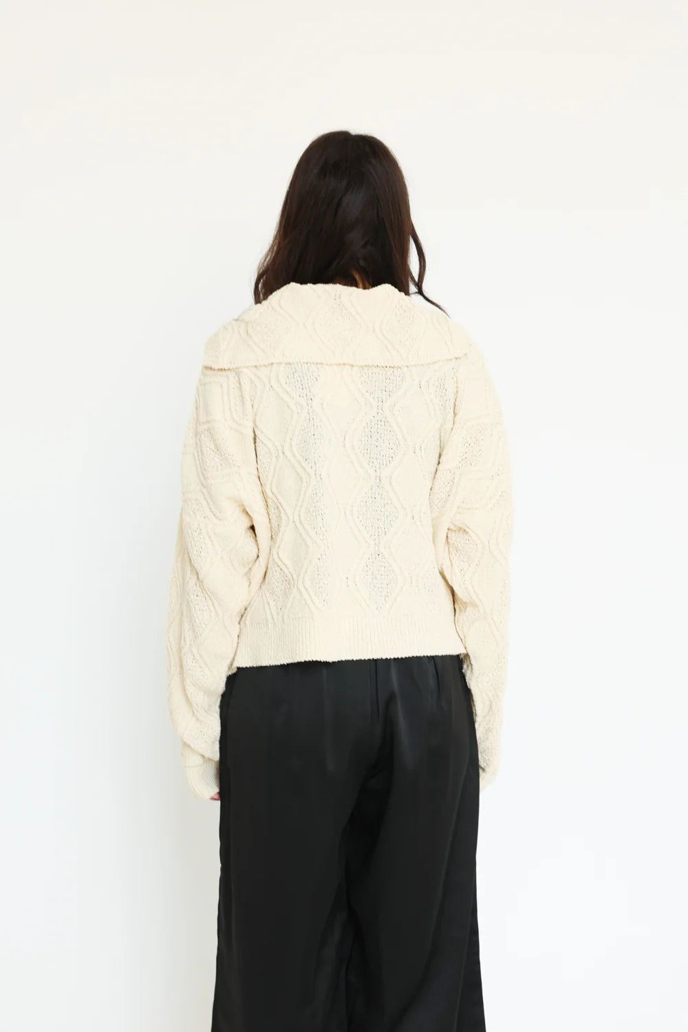 KNIT SWEATER - Sara salama