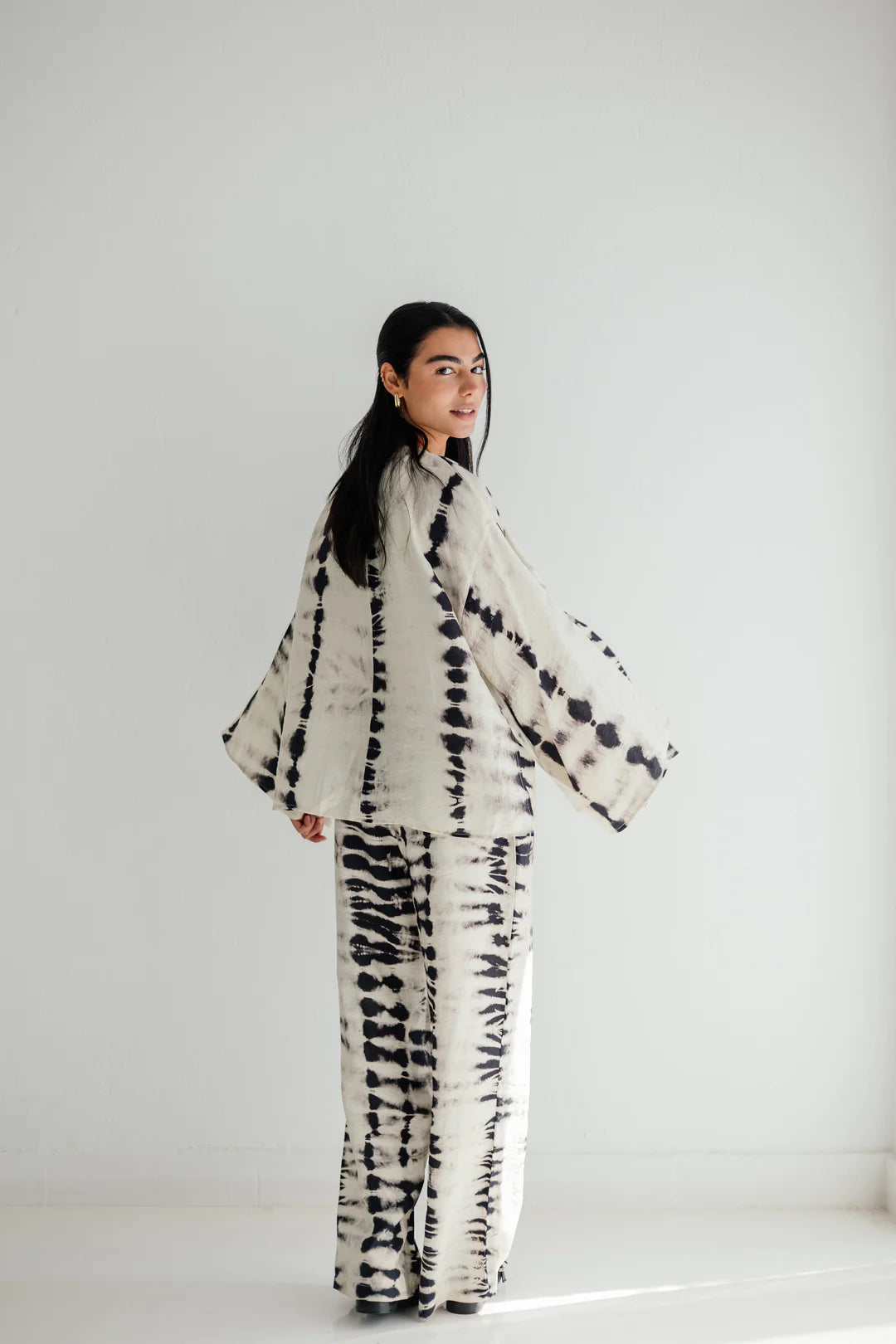 Marble suit - Dalia omar