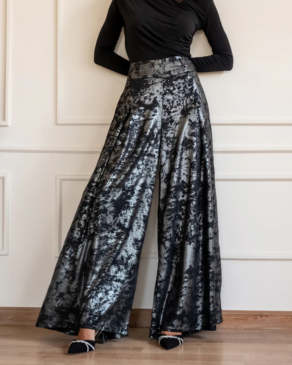 Shimmery wide pants - Sara Salama