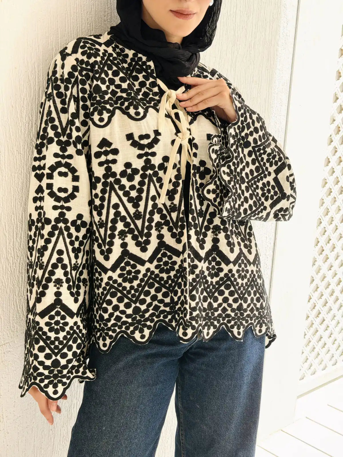 Celina Embroidered blouse - Estringo
