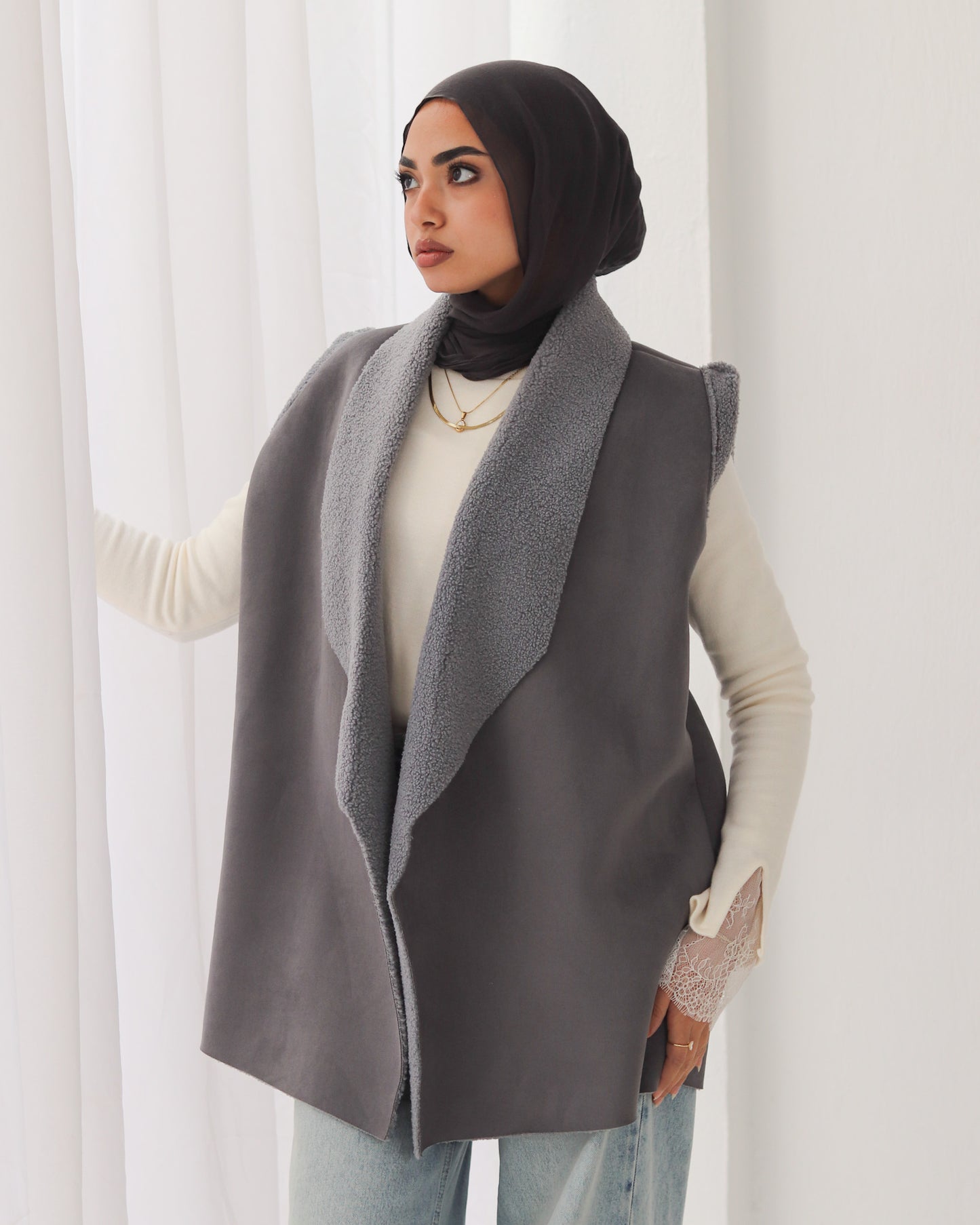 Plush Vest - SAMRA