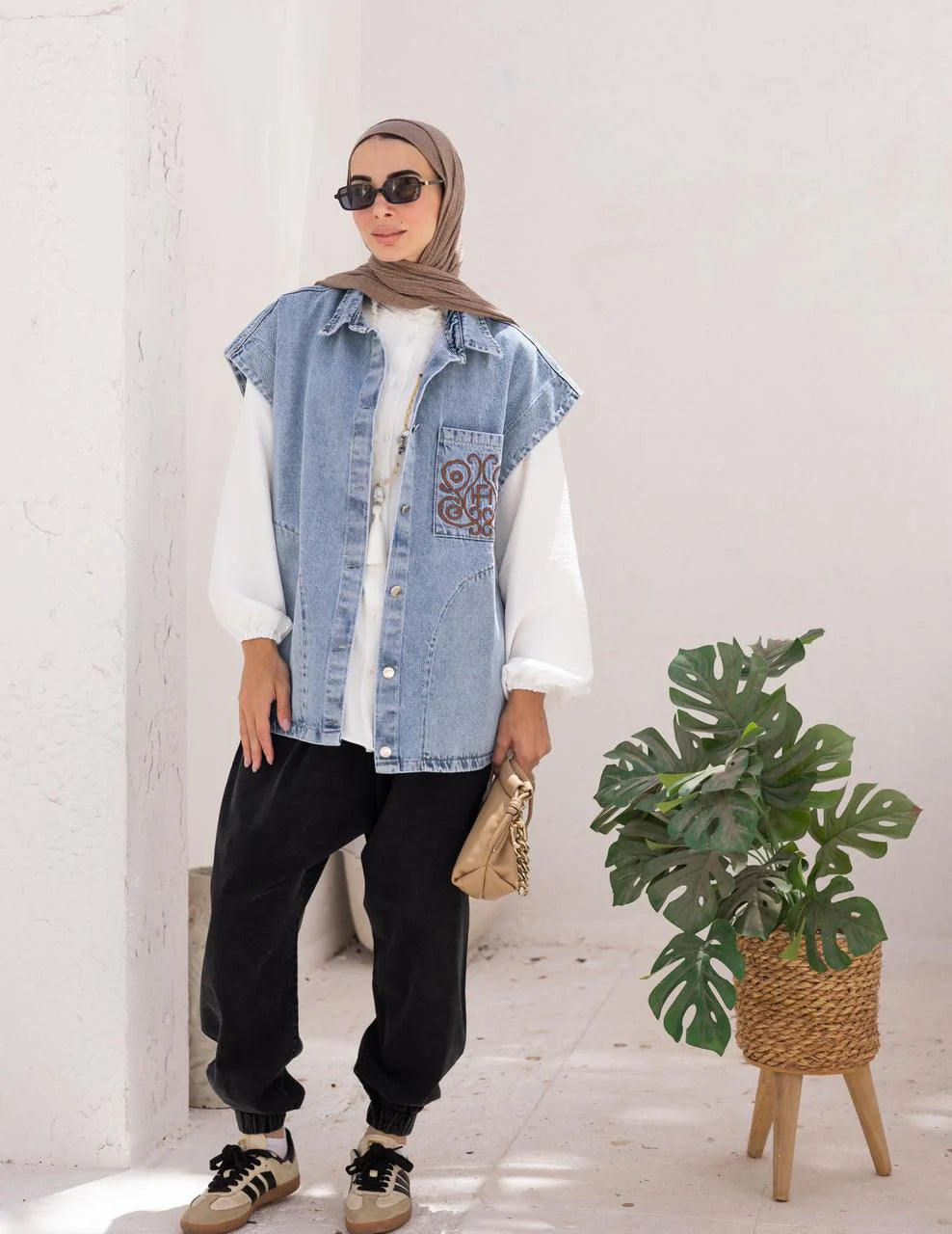 Embroidered Denim vest - Hijab Festival