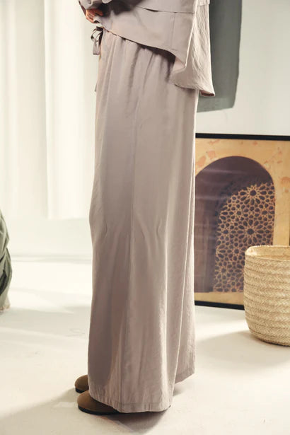 S26-P37 Wide leg copra pants - AED