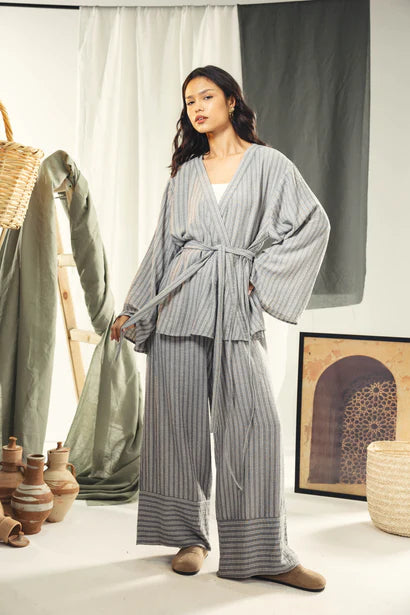 S26-T71 Striped Relaxed-Fit Cardigan - AED