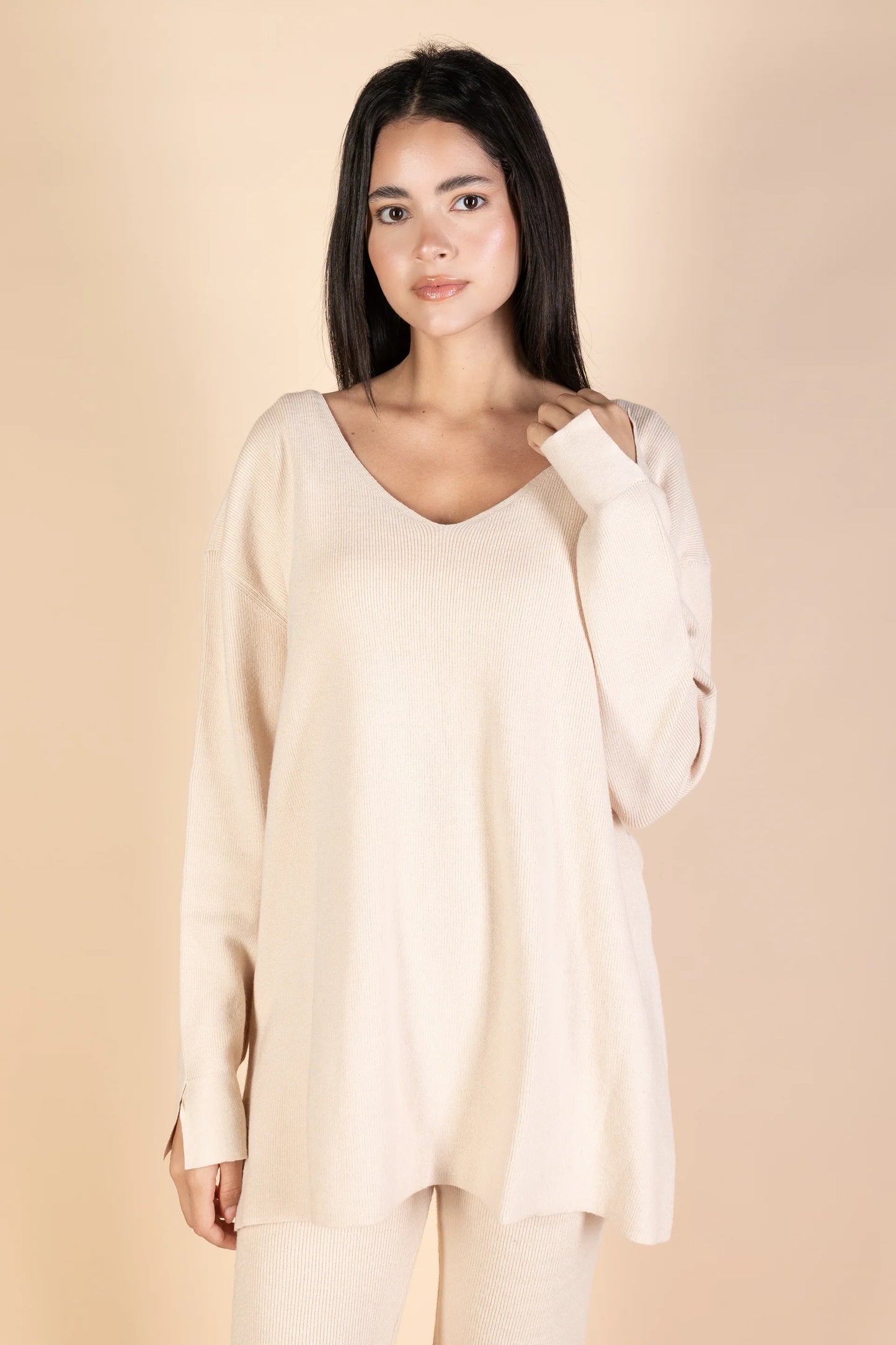 V-Neck Knit Pullover - Nahla el alfy