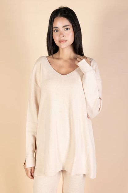 V-Neck Knit Pullover - Nahla el alfy