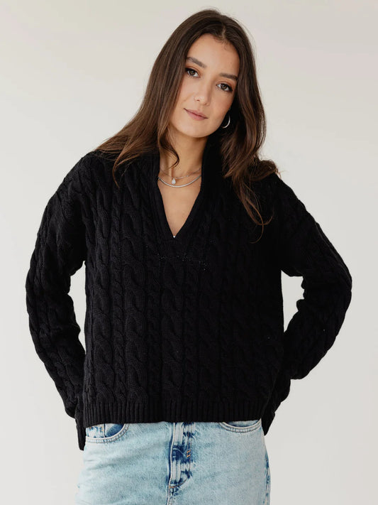 Cozy Cable Sweater - Ascia