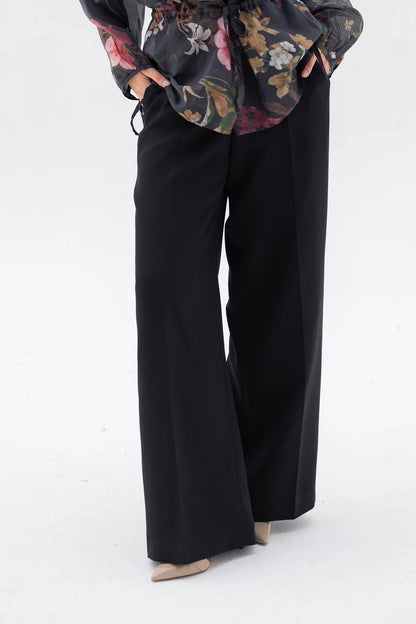 The Mono Wide-Leg Pants - P&M