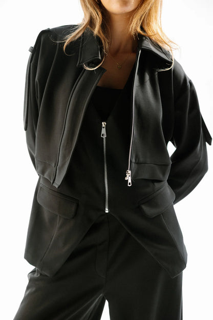 W25-J17 THE Base Form Jacket - AED