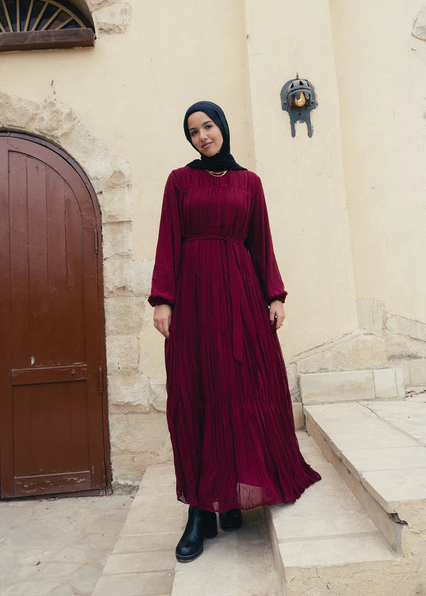The Dreamfall dress  - Modesty