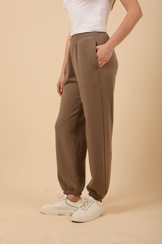 Soft touch sweatpants - Nahla el alfy