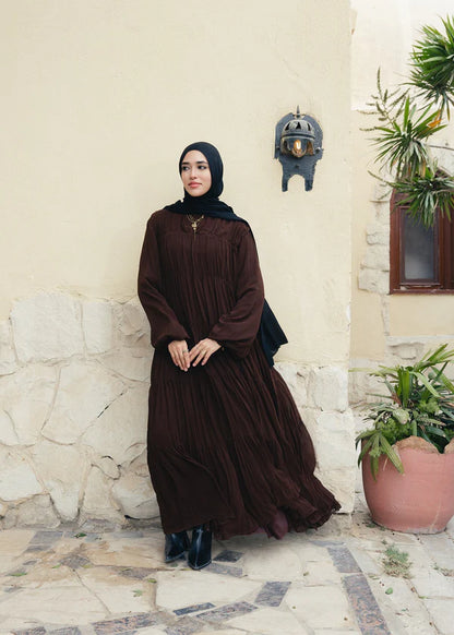 The Dreamfall dress  - Modesty