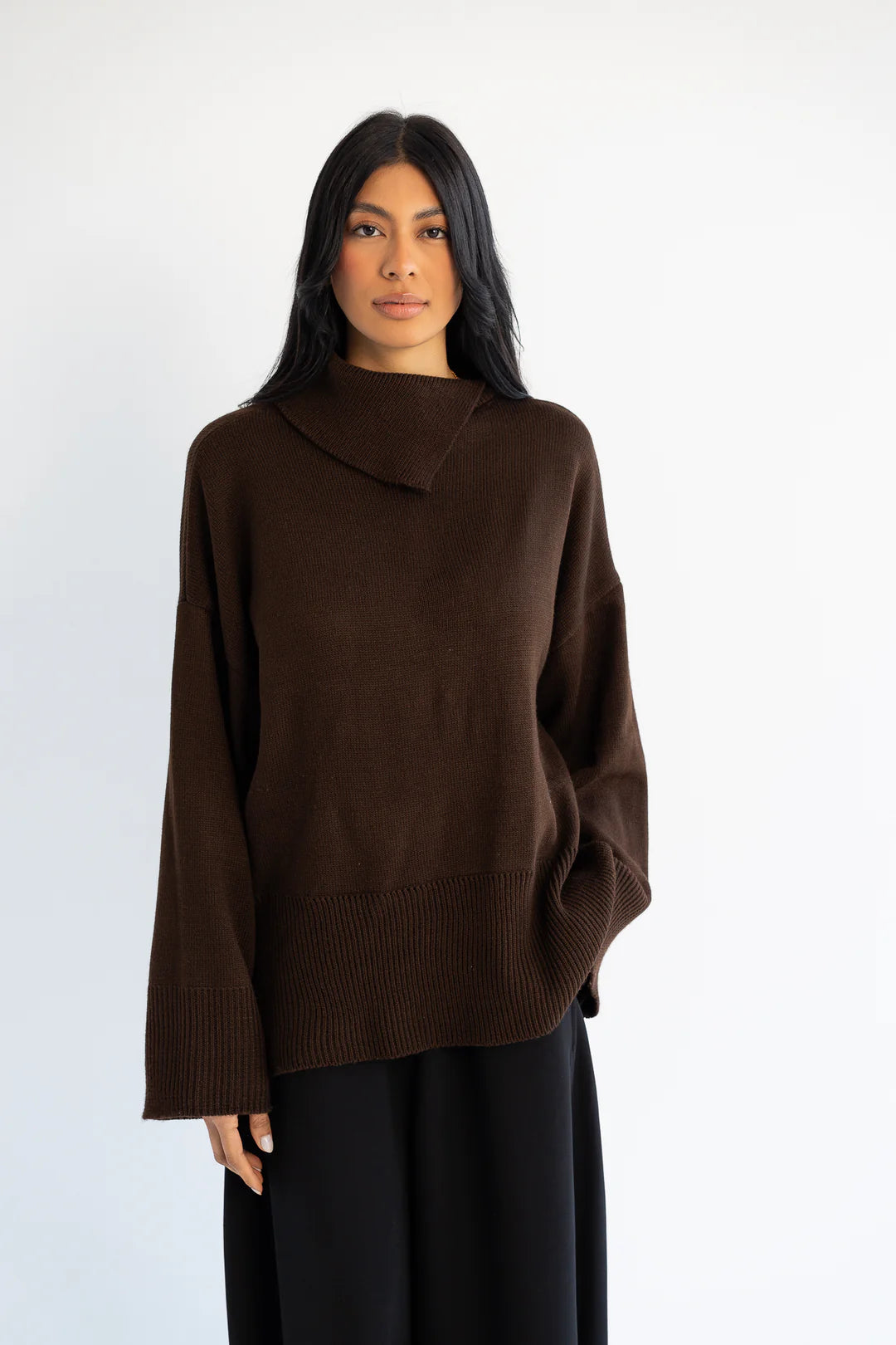 The Knitted Pullover - Lail