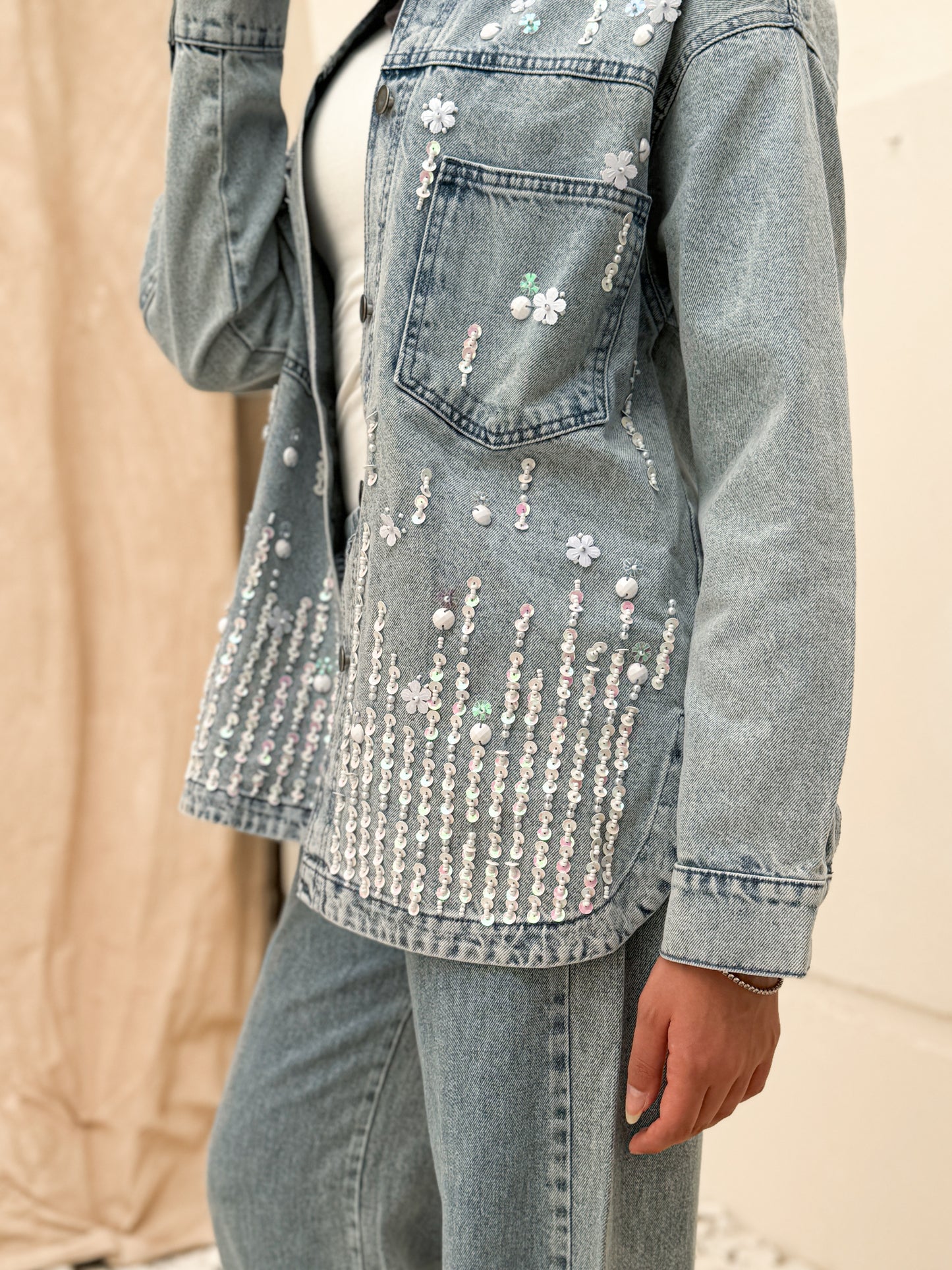 Flower studded denim jacket - Magazin