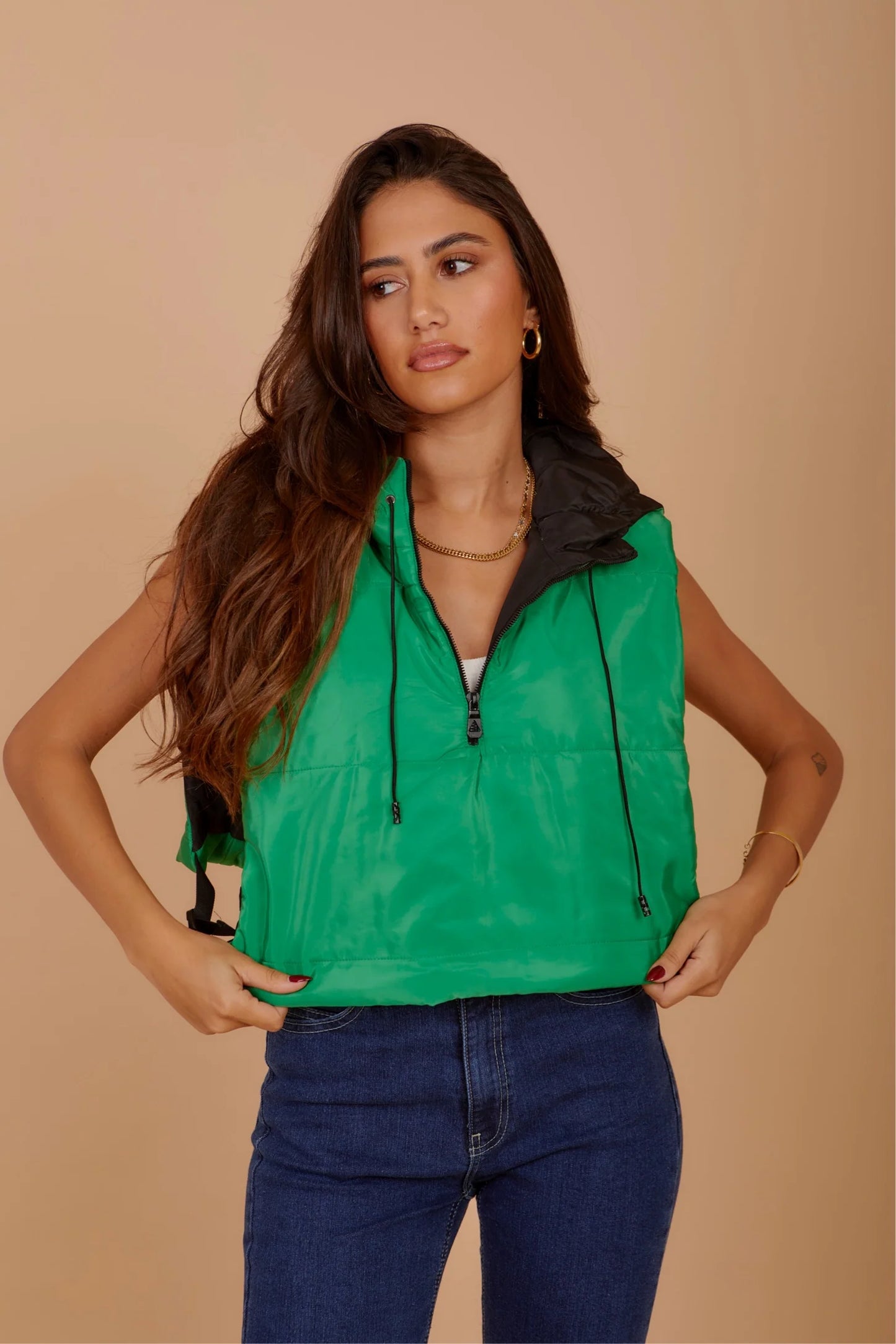 Side buckles Vest - Nahla el alfy