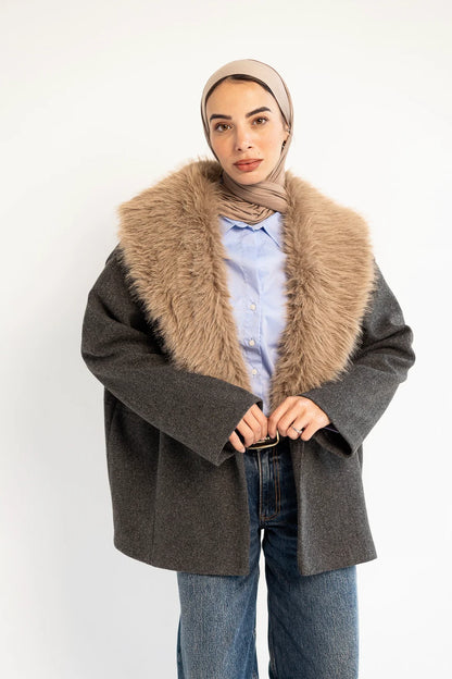 The Fur Coat - Lail