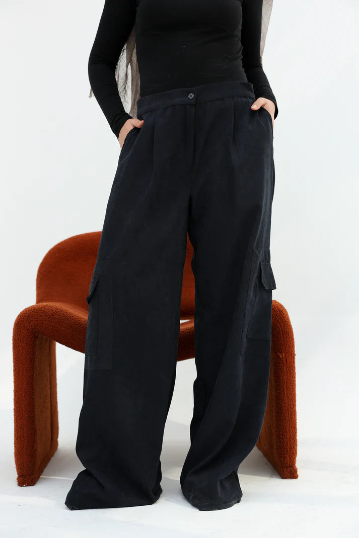 Versatile pants - Yasofia