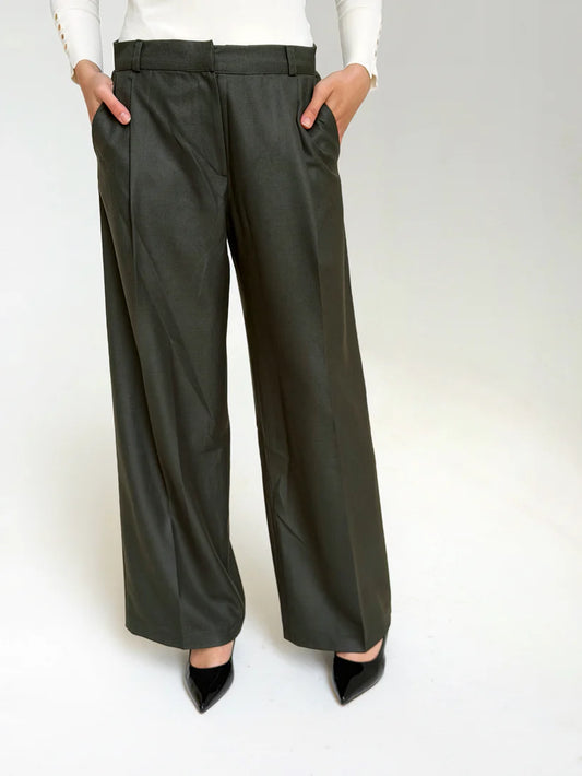 The tailored relaxed pants - Nk designs