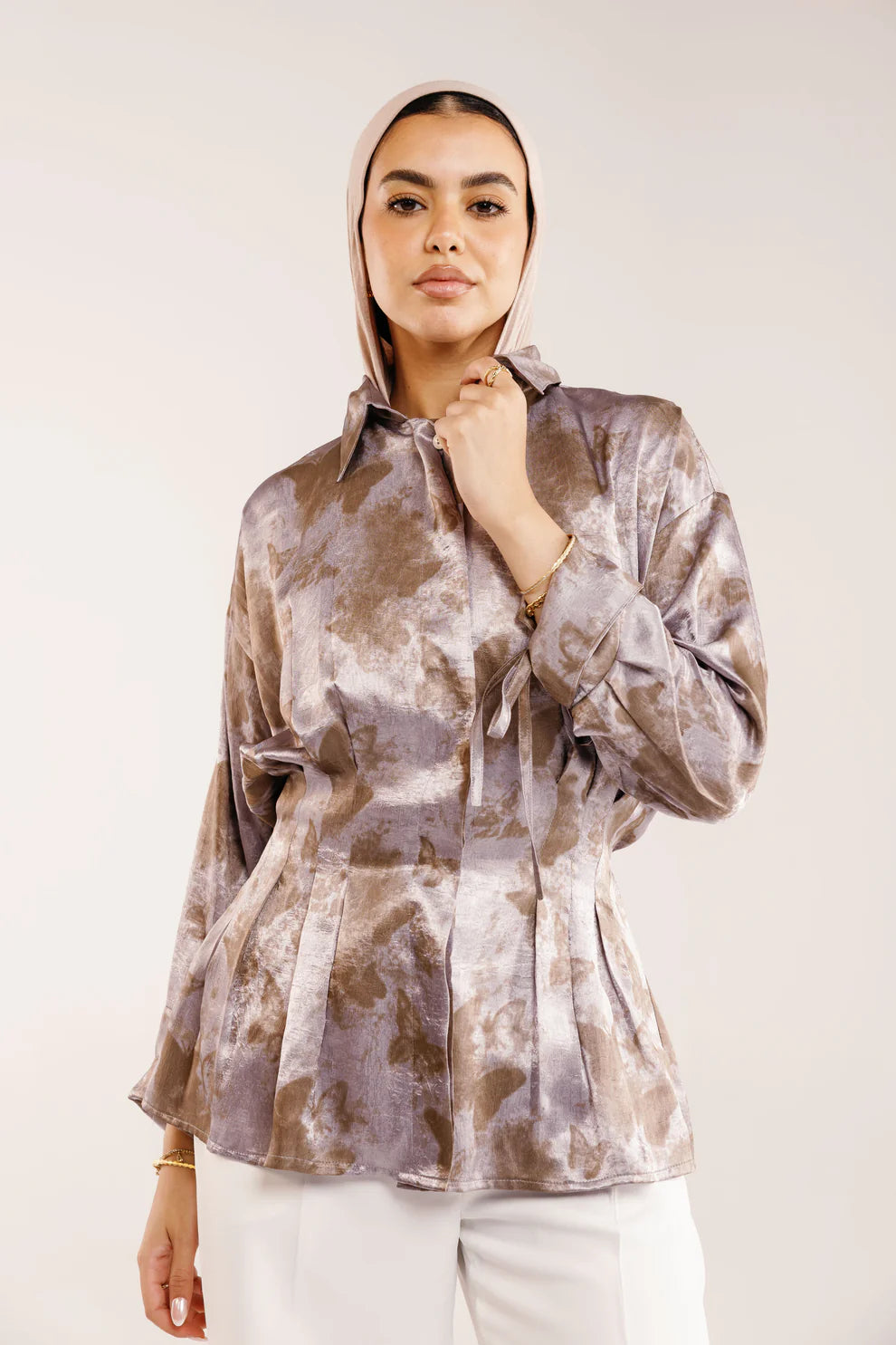 The glaze satin blouse - Peach and mint
