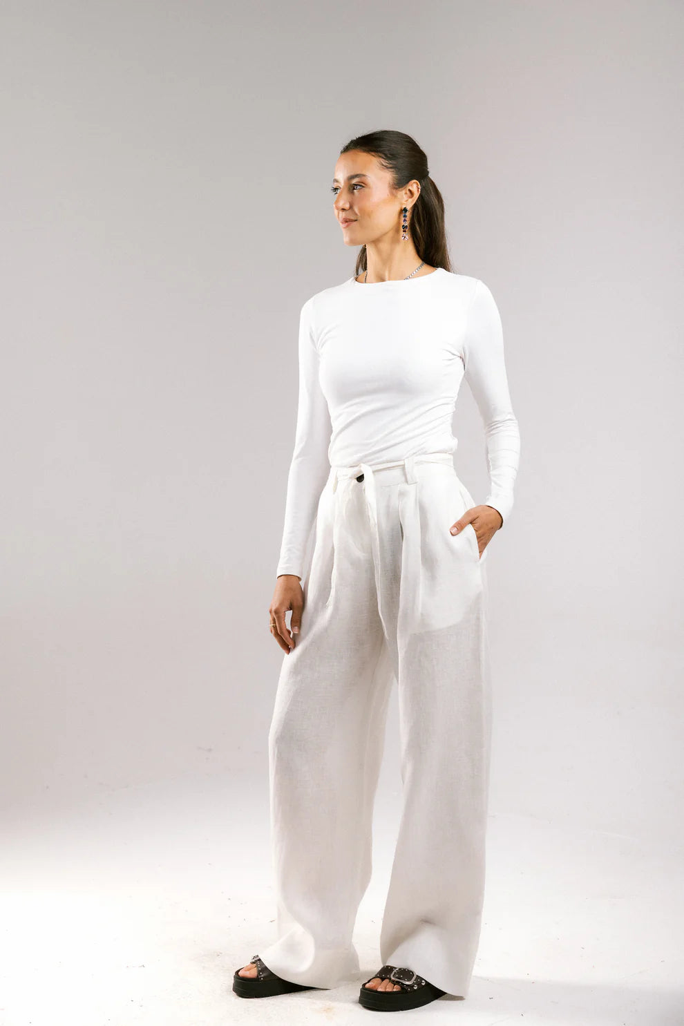 The Pleated Breeze Linen Pants - Amalia