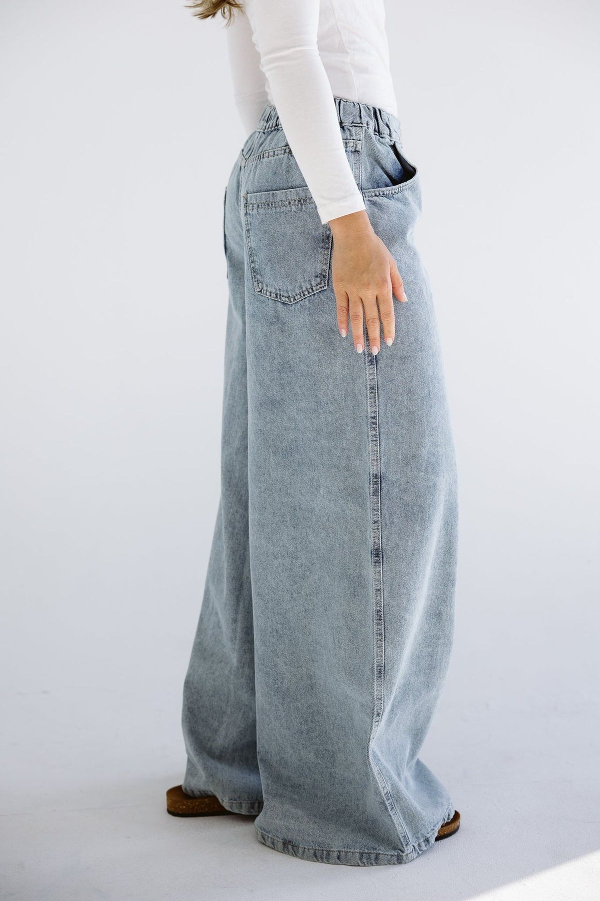 Wide Legs Jeans Pants - AB-XL-ICE